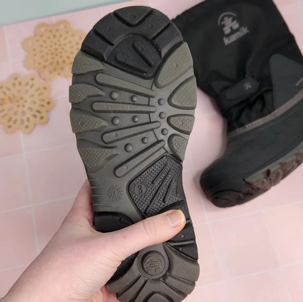 Kamik Black Insulated Snow Boots